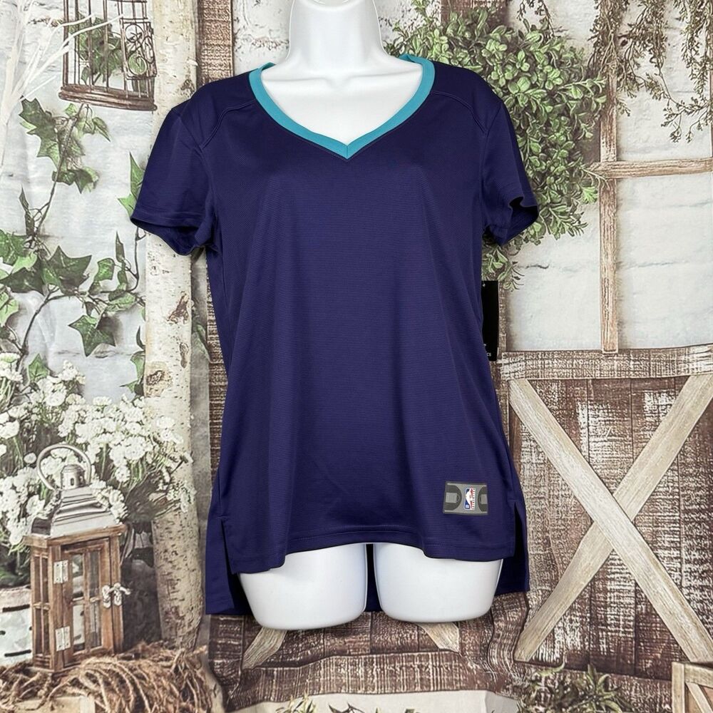 Fanatics Charlotte Hornets Fastbreak Road l Jersey Size Womens small Sportswear